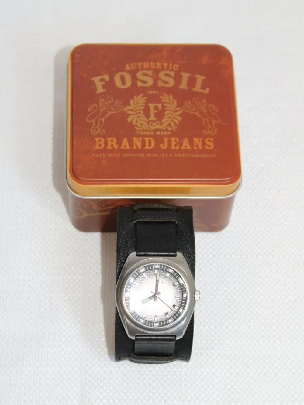 Vtg Y2K Fossil Black & Silver Leather Cuff Watch w/Orig Box, New Battery, JR8830